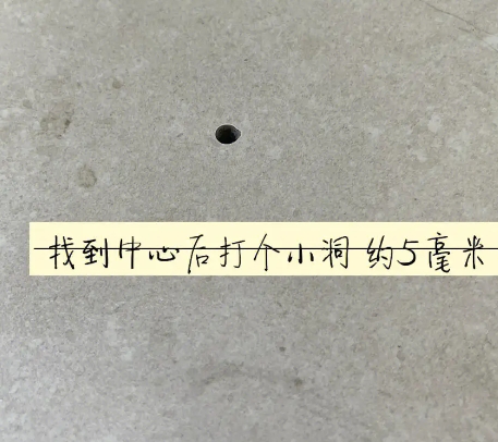 福绵瓷砖空鼓维修公司专业解答在瓷砖铺贴过程中，如果砂料搅拌不均匀，将会带来以下问题